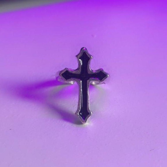 Gothic cross ring - Picture 1 of 1